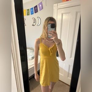 Hollister casual yellow dress